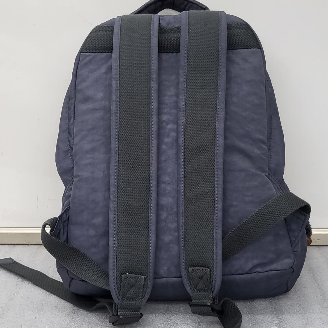 상태좋은 키플링 매력적인 네이비 색상 백팩 상품이미지6