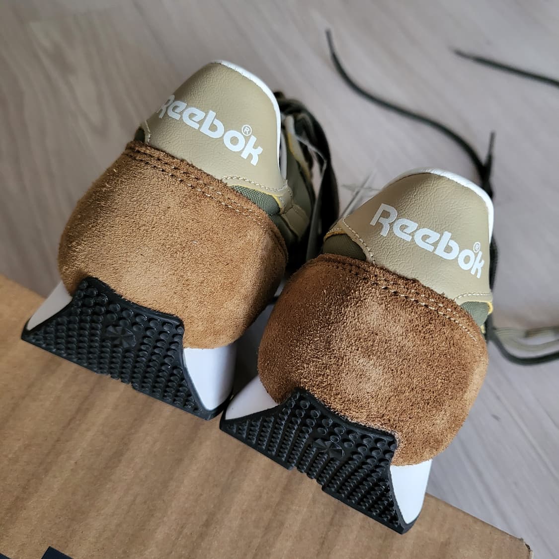 리복 아즈텍 클래식(265)새상품 상품이미지4