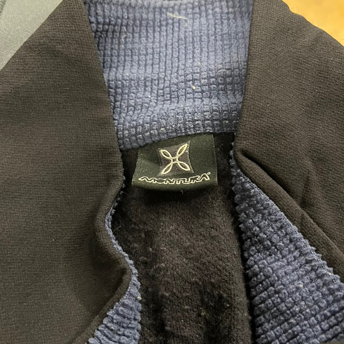 [정품] 몬츄라 반집업 긴팔 티셔츠 b8 상품이미지5