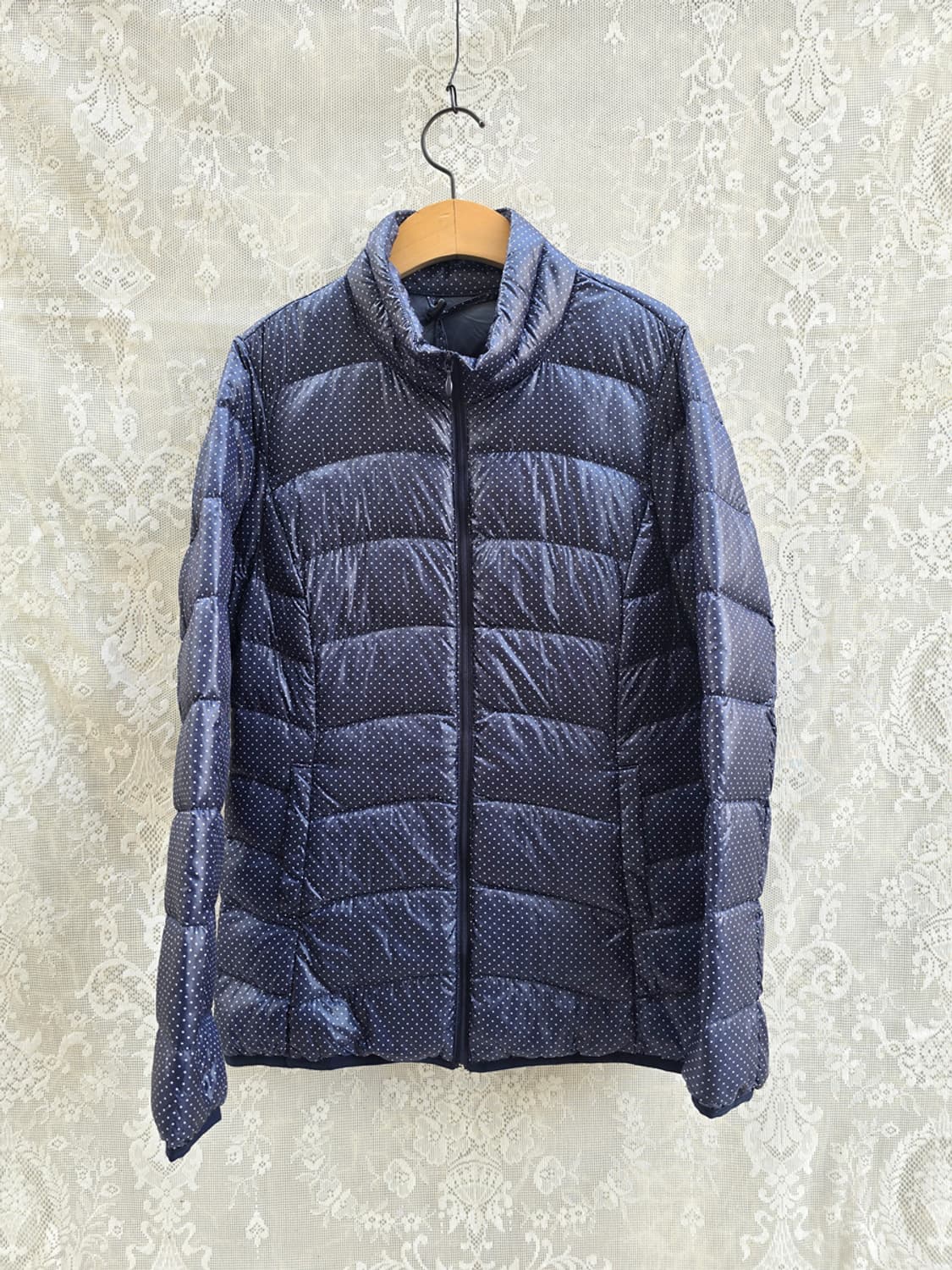 도트 경량 패딩 파우치 포함 상품이미지1