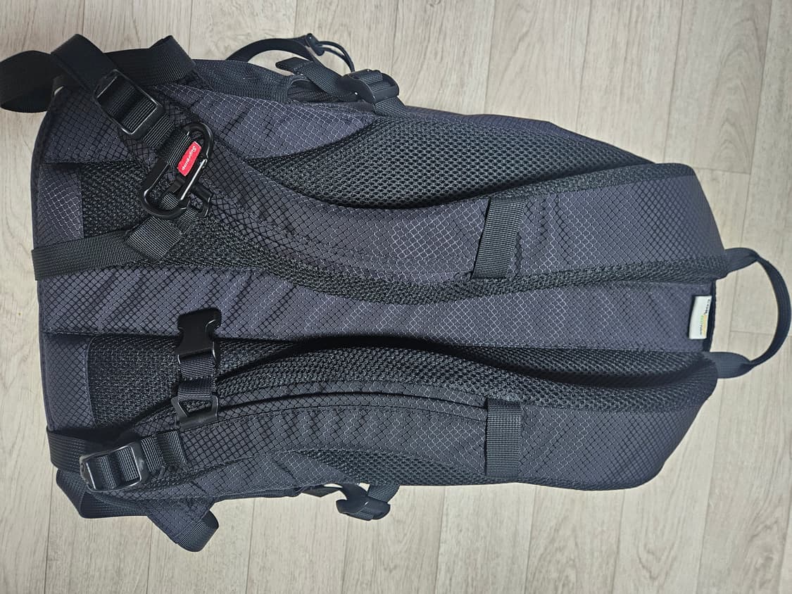 슈프림 백팩 블랙 22ss 상품이미지2