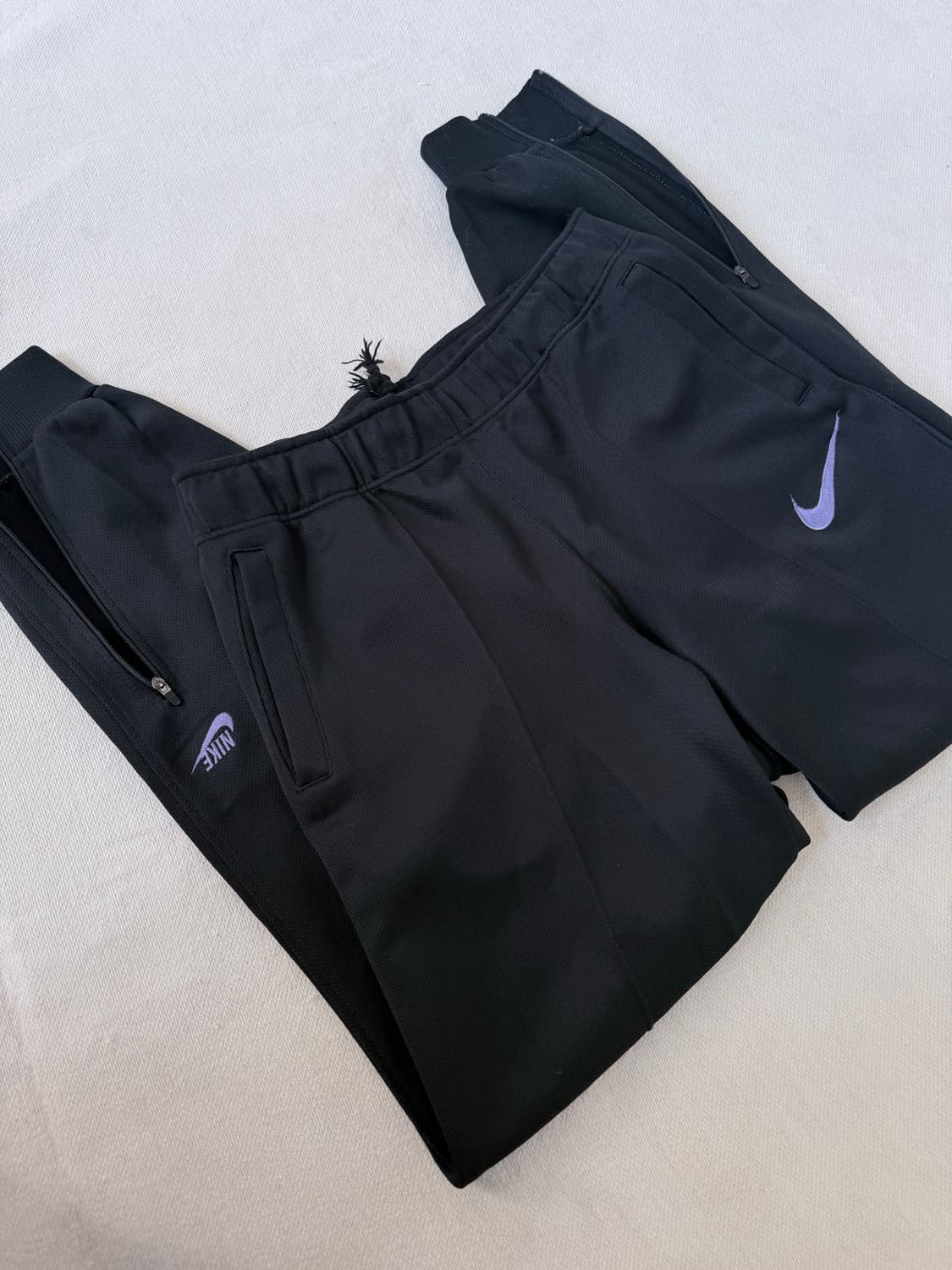 나이키 올드스쿨 블랙 연보라 스우시 츄리닝 바지 상품이미지4
