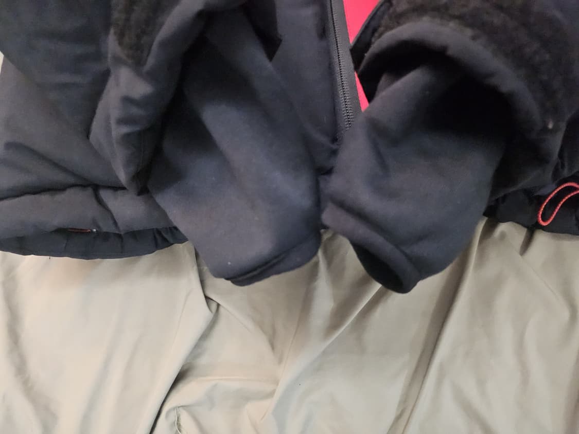 노스페이스 히말라야2 검/빨 민트급 90S 판매합니다 상품이미지6