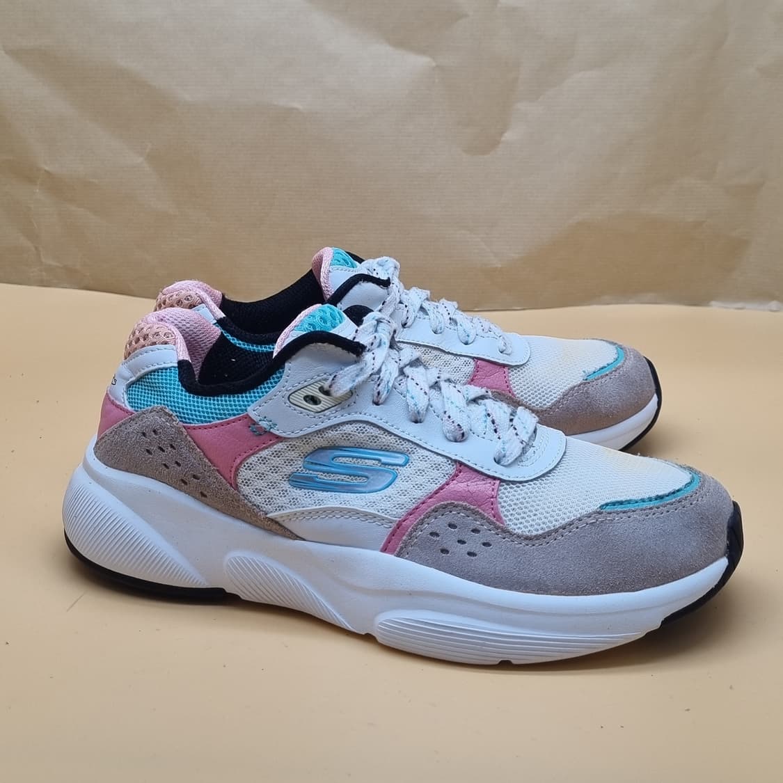 스케쳐스 메리디안 여성운동화240  상품이미지1