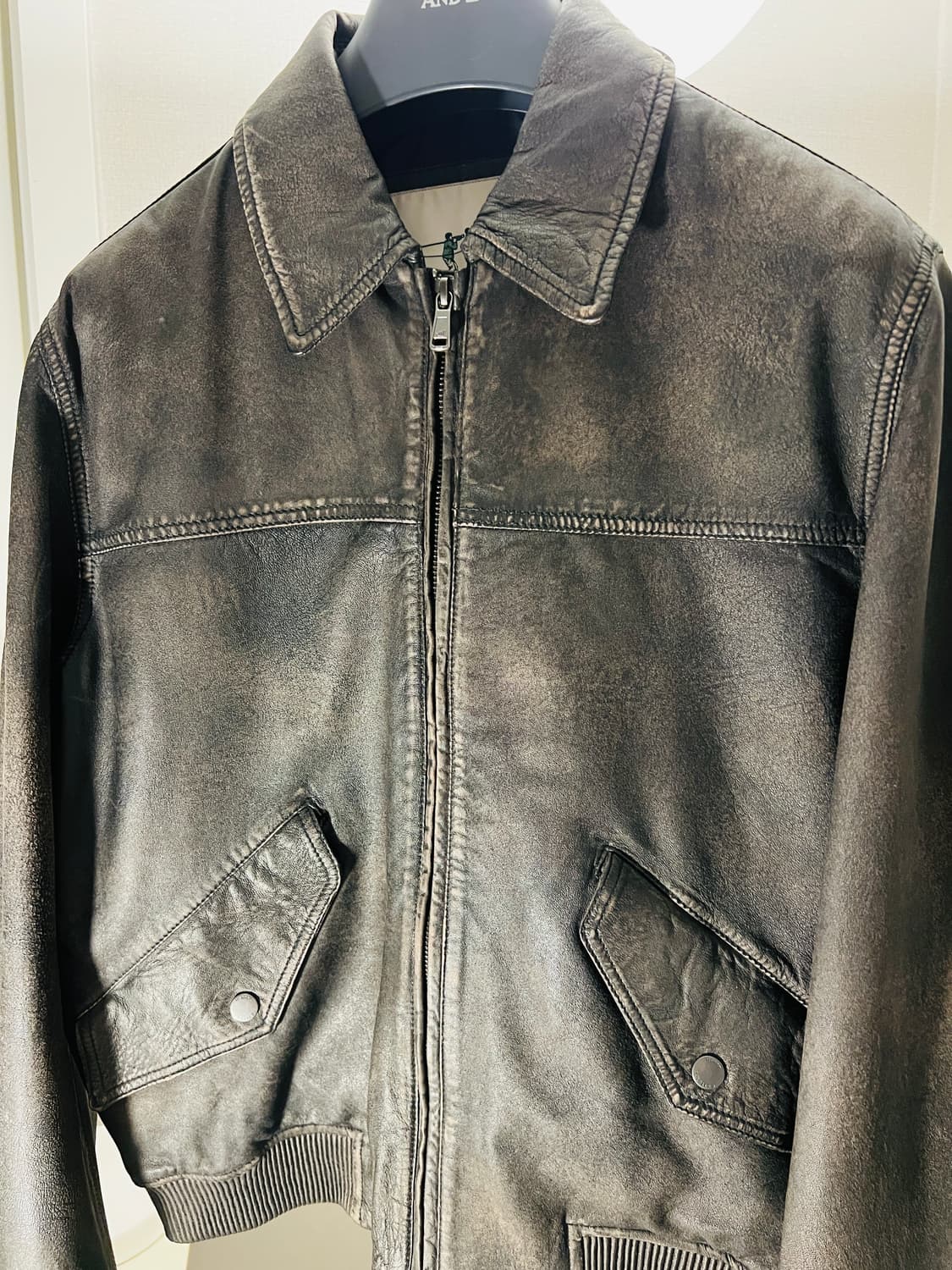 헨리코튼 베지터블 레더 이팩트 블루종 46 가죽자켓 팝니다. 상품이미지3