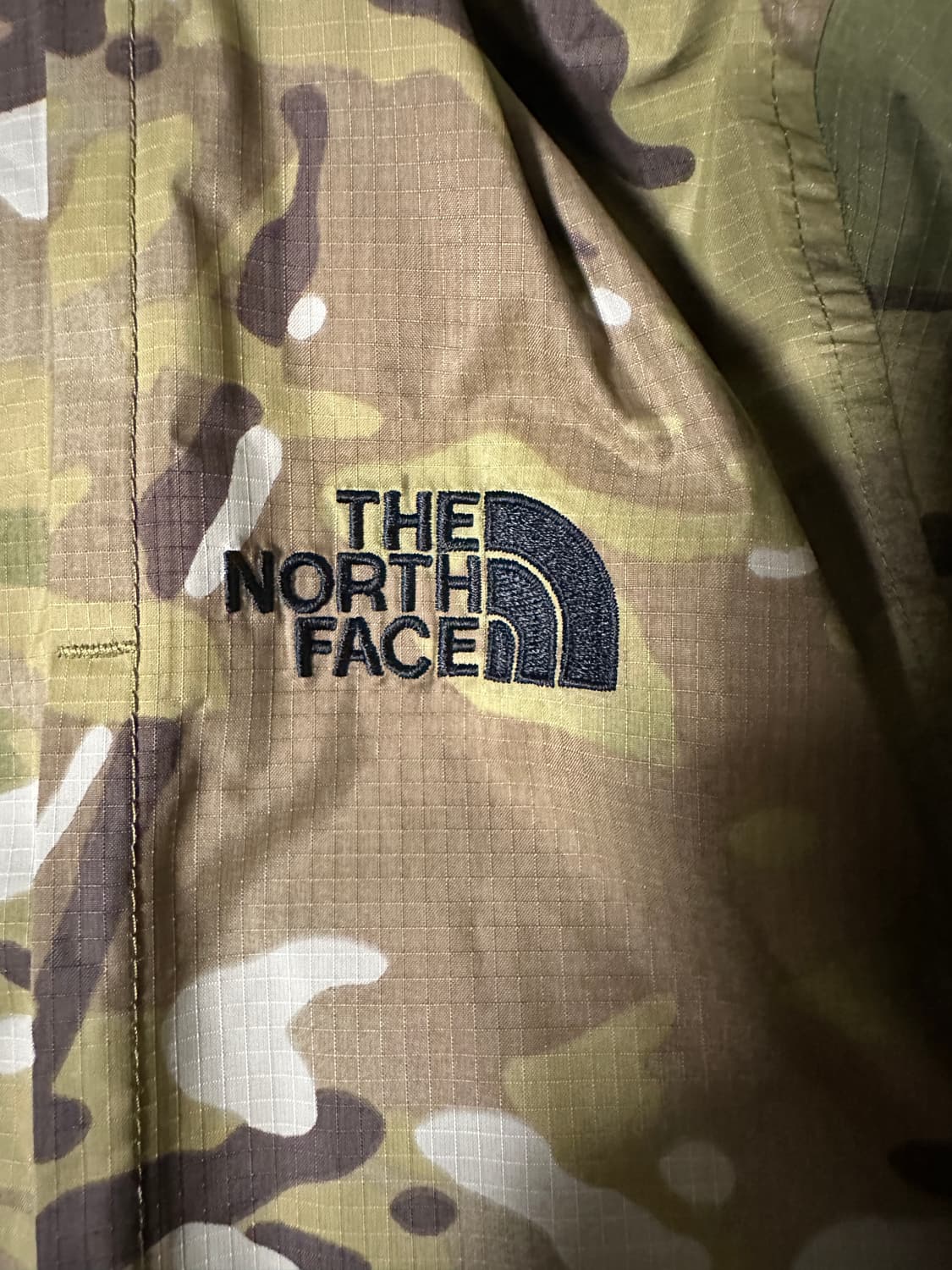 노스페이스 멀티캠 하이벤트 바람막이 L사이즈 상품이미지3