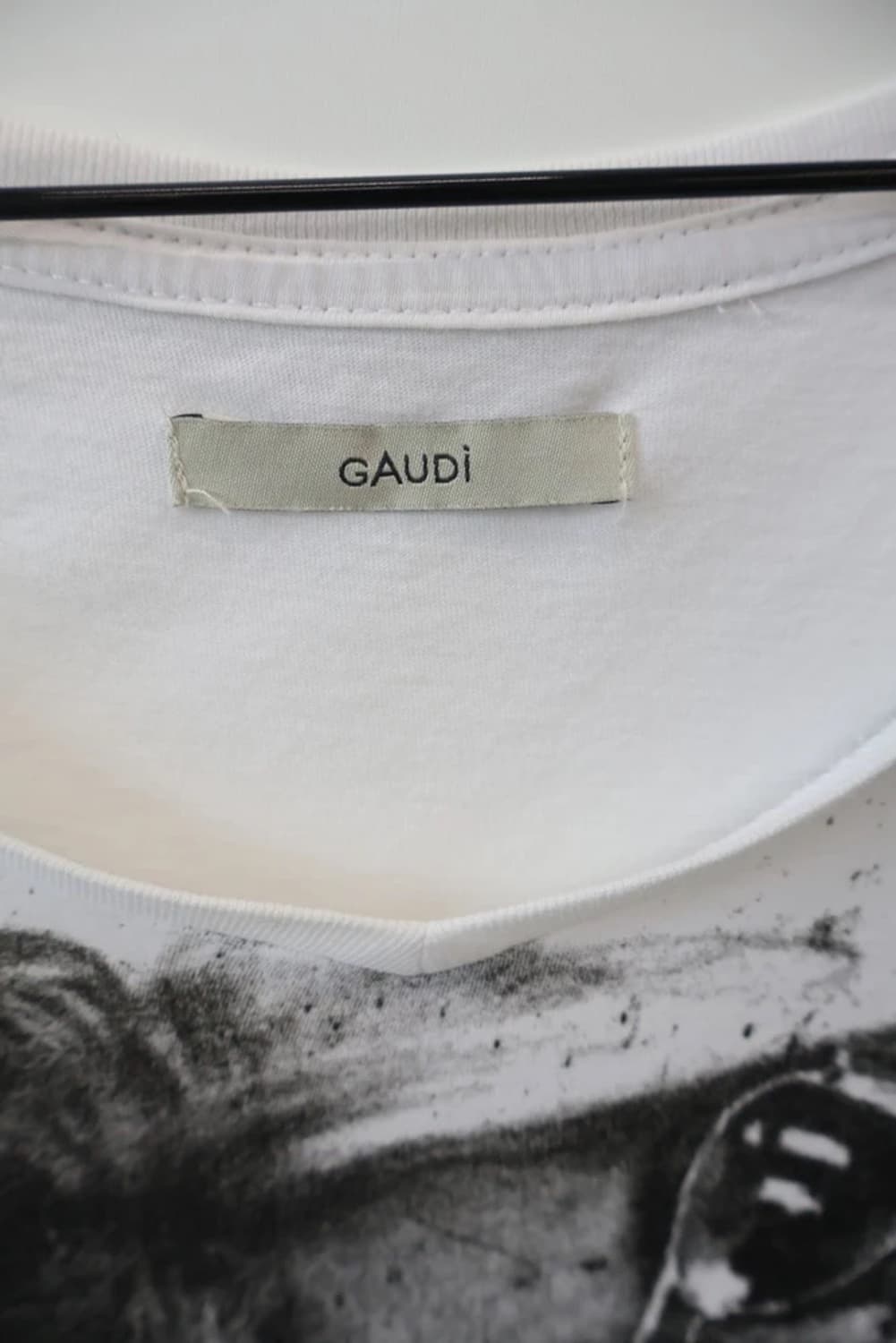 GAUDI Koala Graphic Tee White 상품이미지6