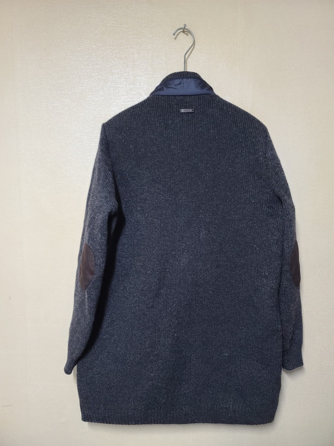 헤지스 니트배색 경량 하프 구스다운 상품이미지5