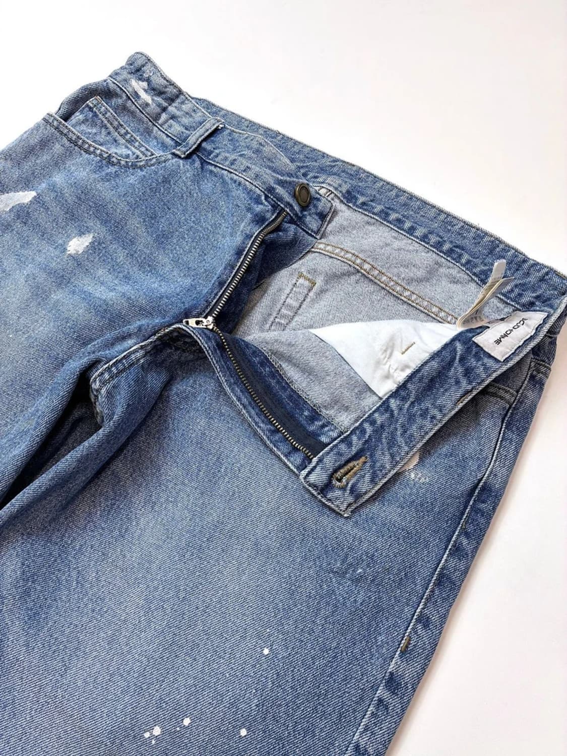 솔리드옴므 19ss 워싱 페인팅 테이퍼드 데님 팬츠 PN5349 상품이미지3