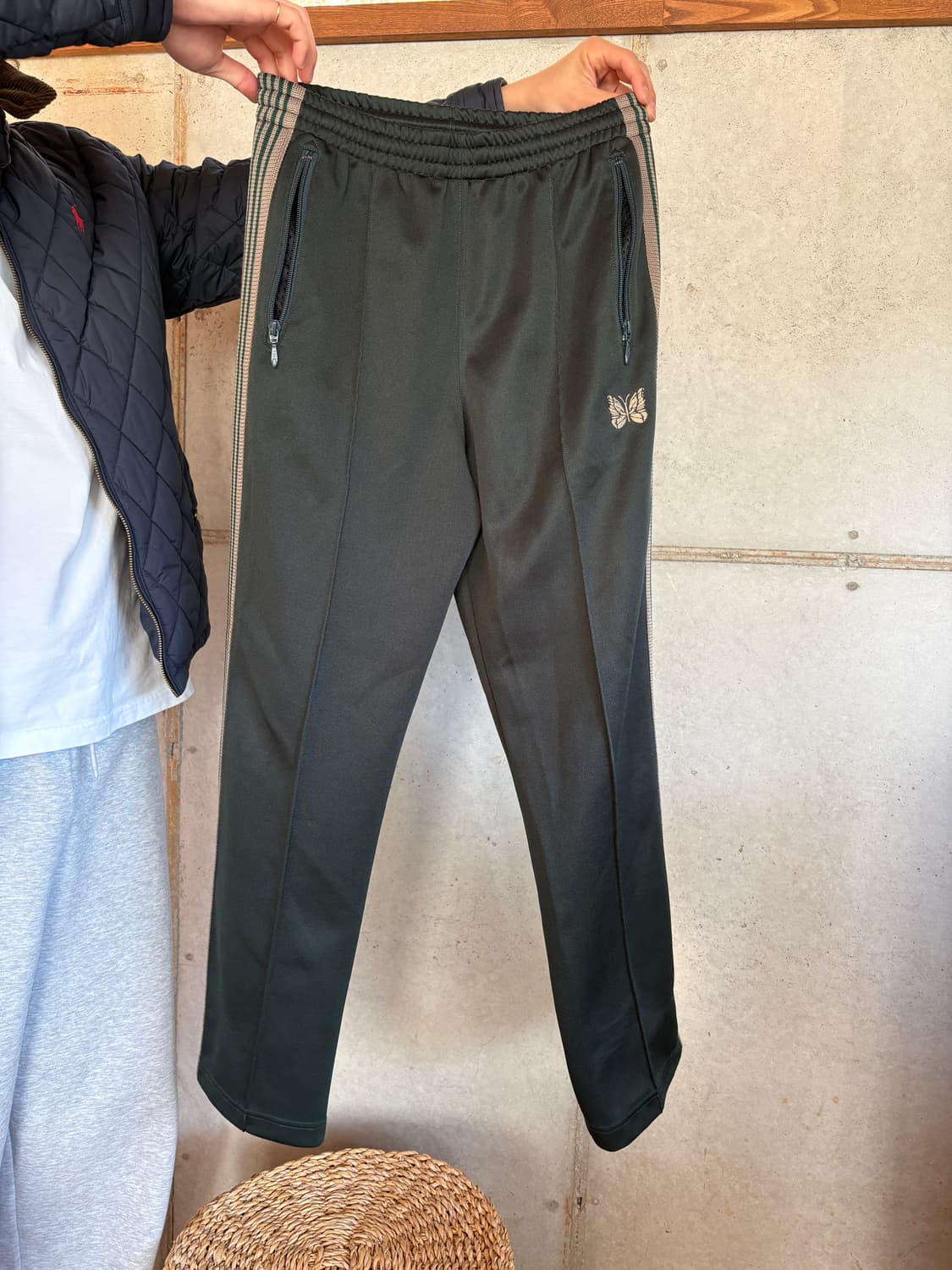 니들스 스트레이트핏 다크그린 S 상품이미지3