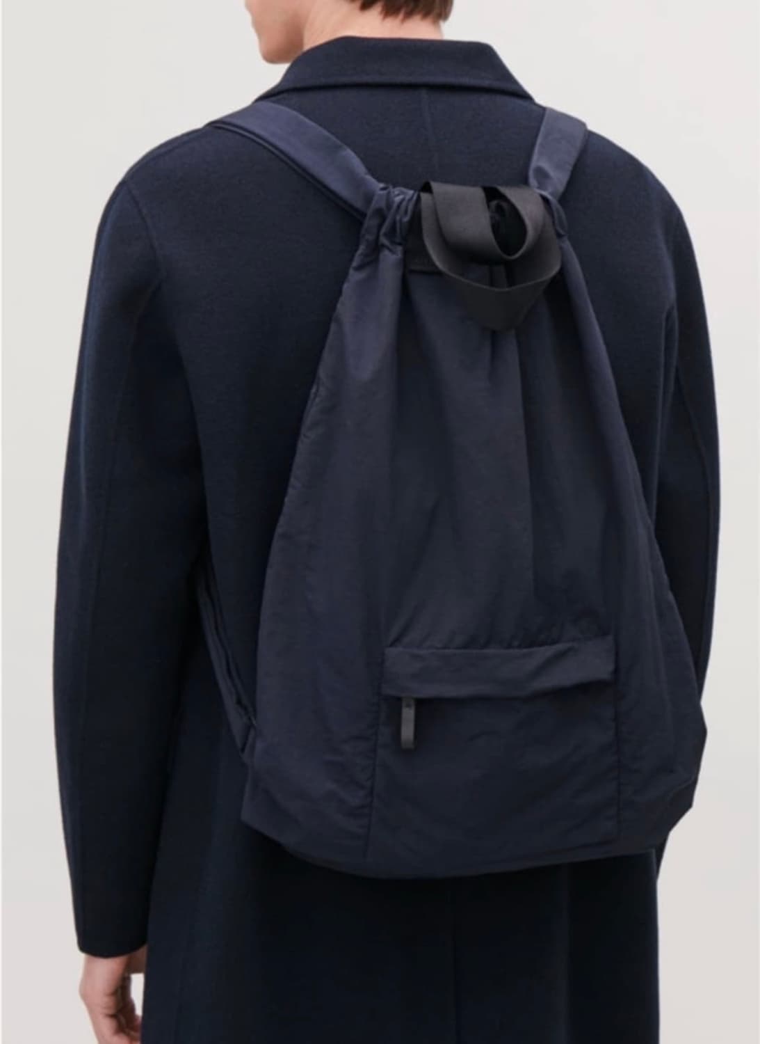 COS 코스 나일론 테크니컬 드로우스트링 백팩 가방 네이비 상품이미지1