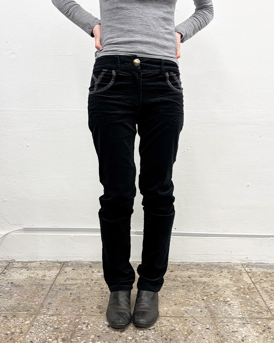 알레산드로 드 베네드띠 파이핑 디테일 코듀로이 팬츠 상품이미지1