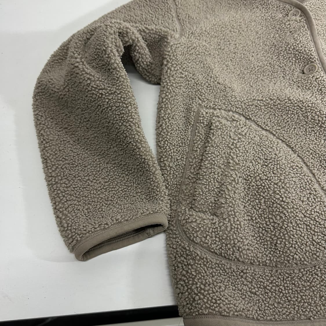 우먼XL 유니클로 카키그레이 논카라 뽀글이 후리스 자켓 상품이미지2