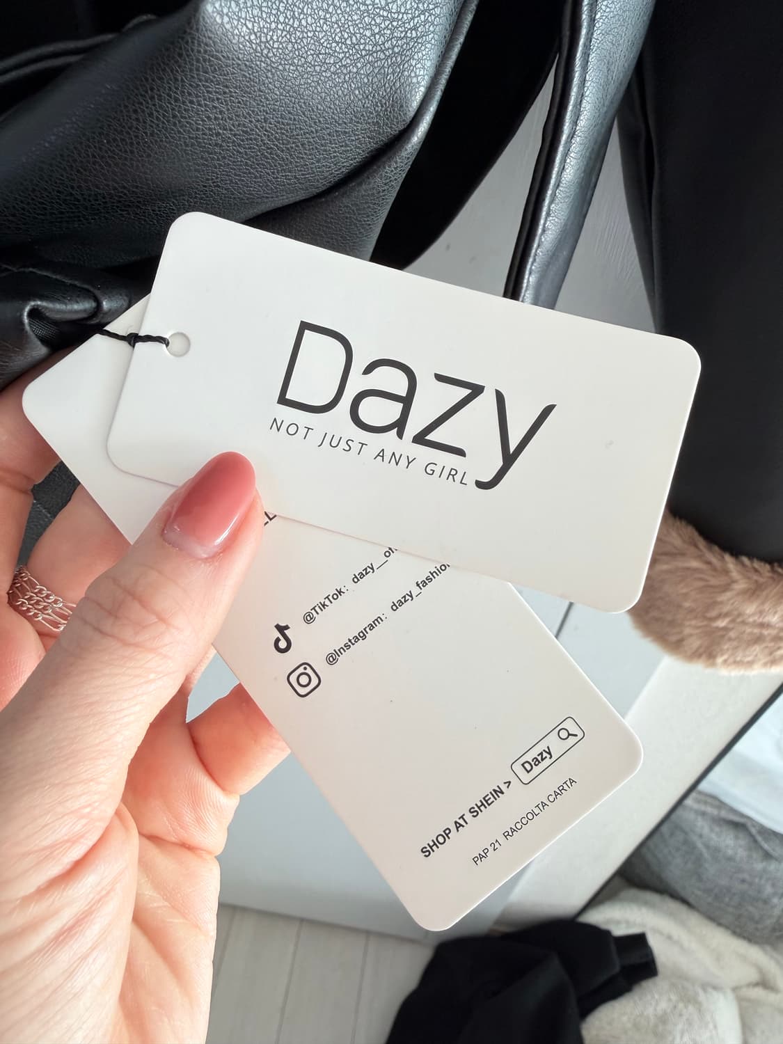 새상품 DAZY 데이지 인조가죽 퍼 자켓 상품이미지7