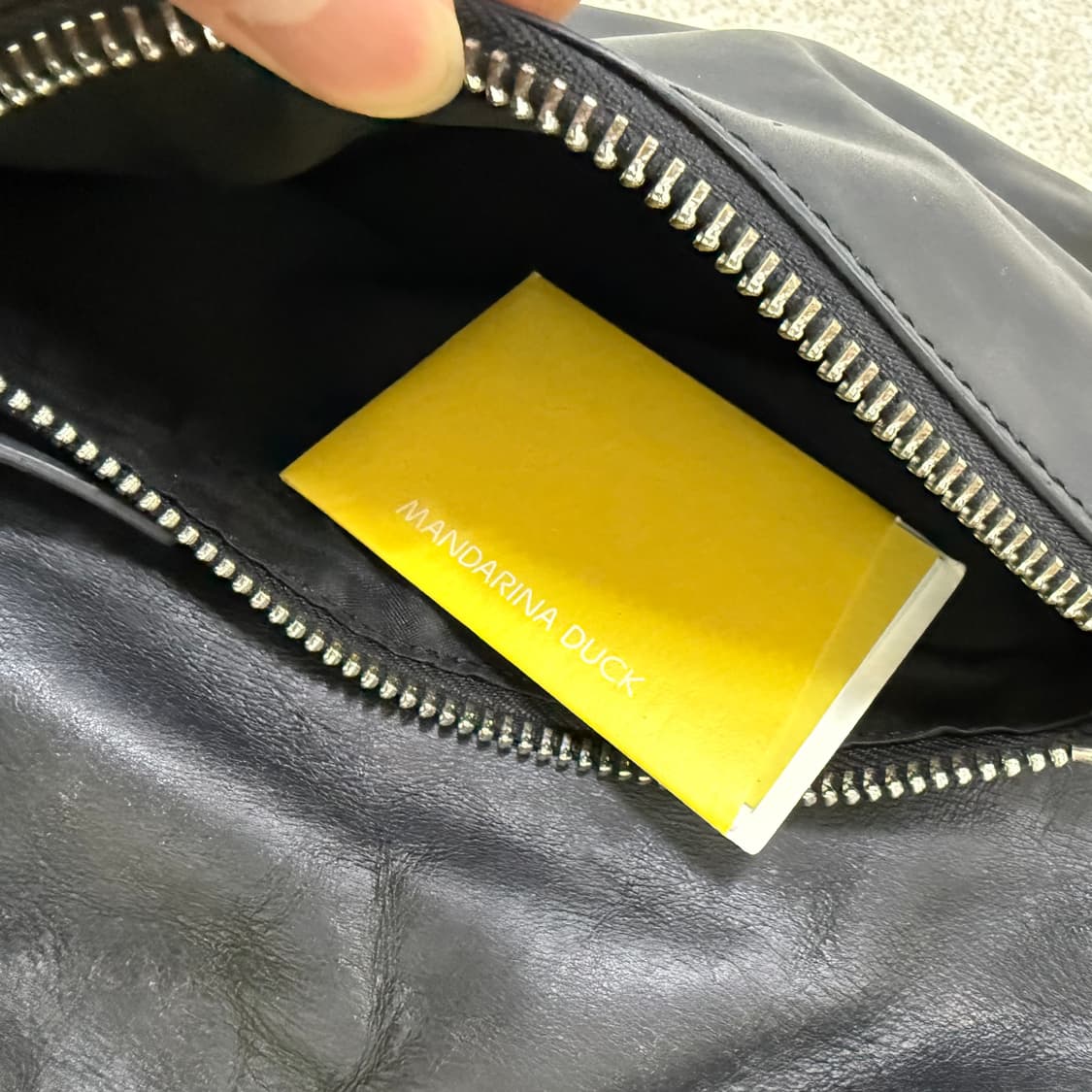 만다리나덕 여성 레더 백팩 0123T2 상품이미지6