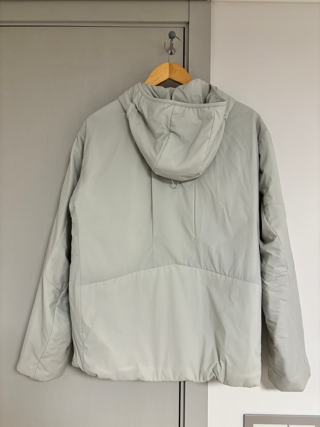 살로몬 모디세이 자켓 라이트 그레이 상품이미지3