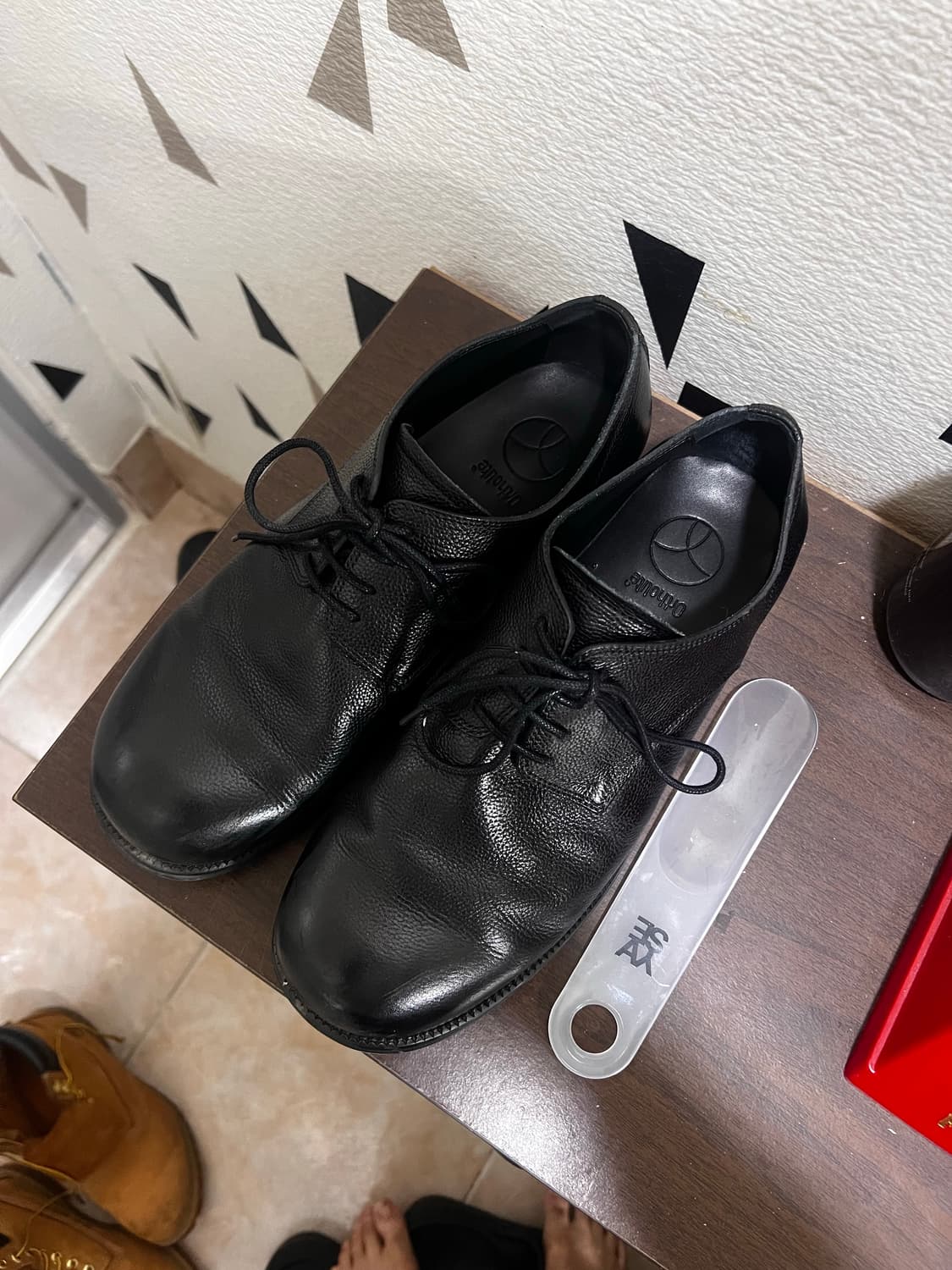 야세 우든 홀스하이드 더비슈즈 블랙 265사이즈 상품이미지1