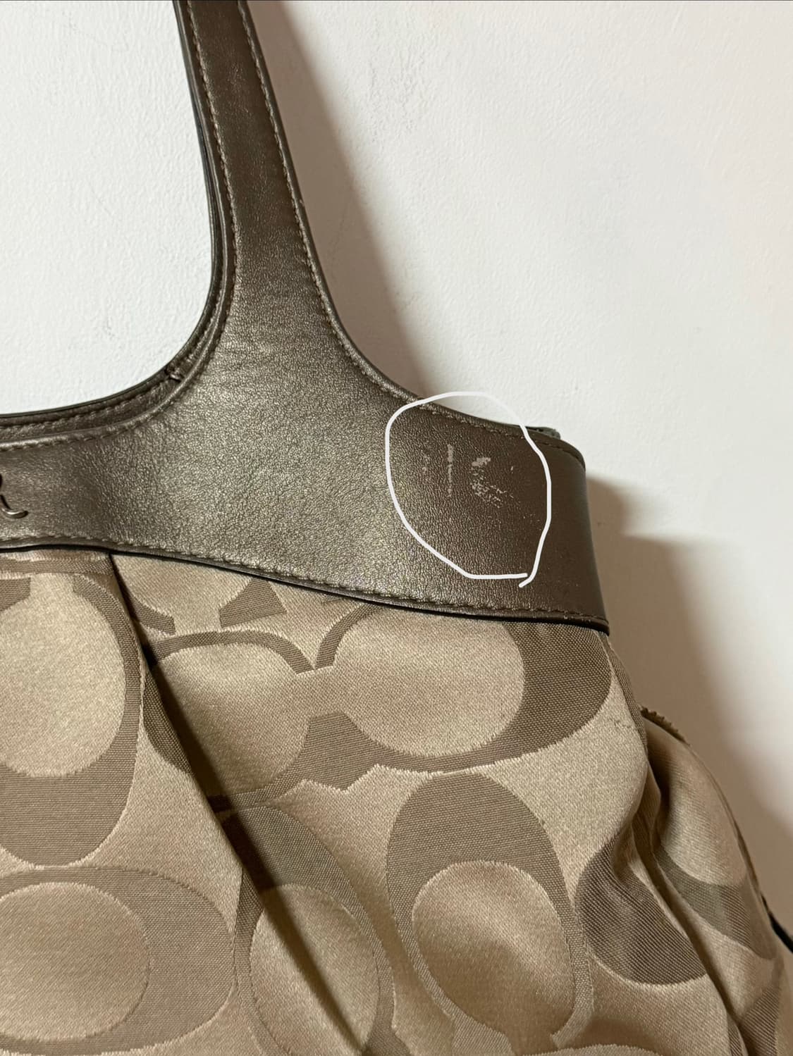 안감 핑크🩷 코치 시그니처 자카드 숄더백 베이지 브라운 상품이미지7