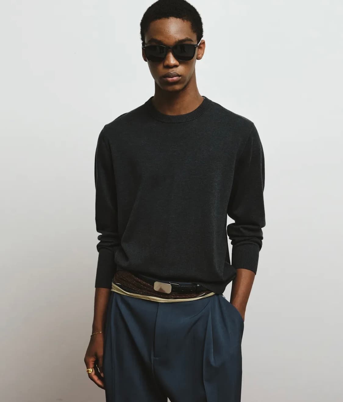 실키 라운드넥 니트 상품이미지1