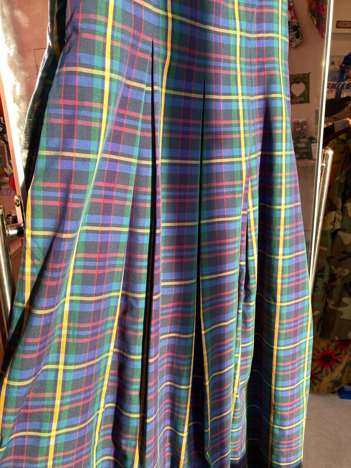 네이비 슬리브리스 체크 플리츠 원피스 상품이미지2