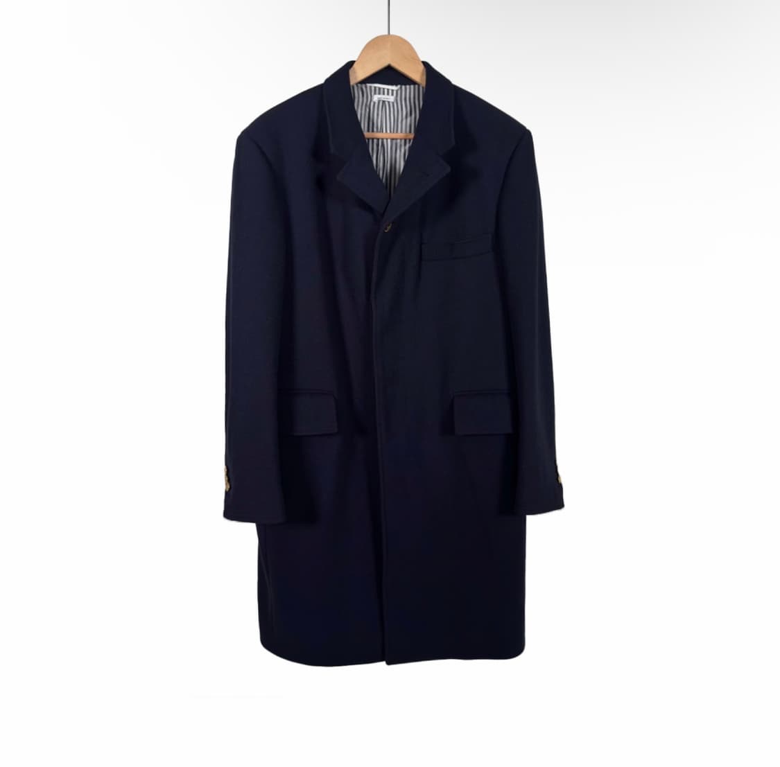 [2사이즈] 톰브라운 체스트필드 멜튼 금장 버튼 사선 울 코트 네이비 상품이미지1