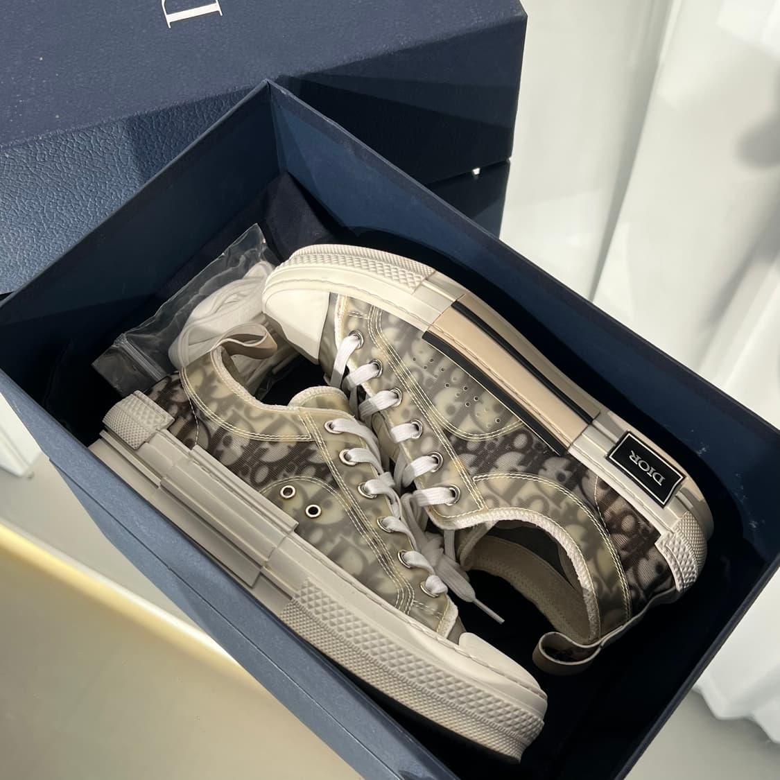 [정품] 디올 오블리크 B23 스니커즈 39사이즈 상품이미지2