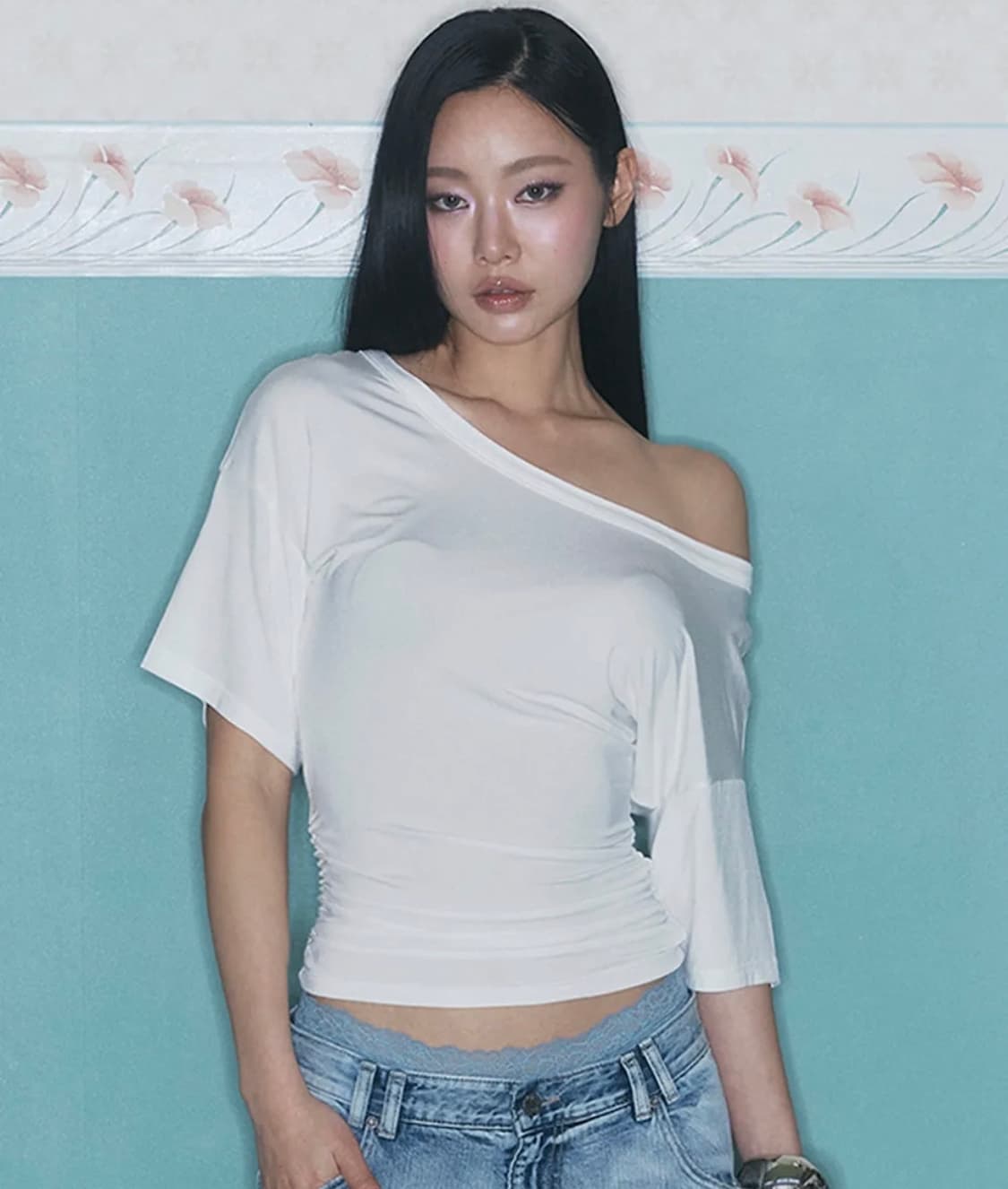 Vin U-Neck Shirring Short Sleeve Top  상품이미지2