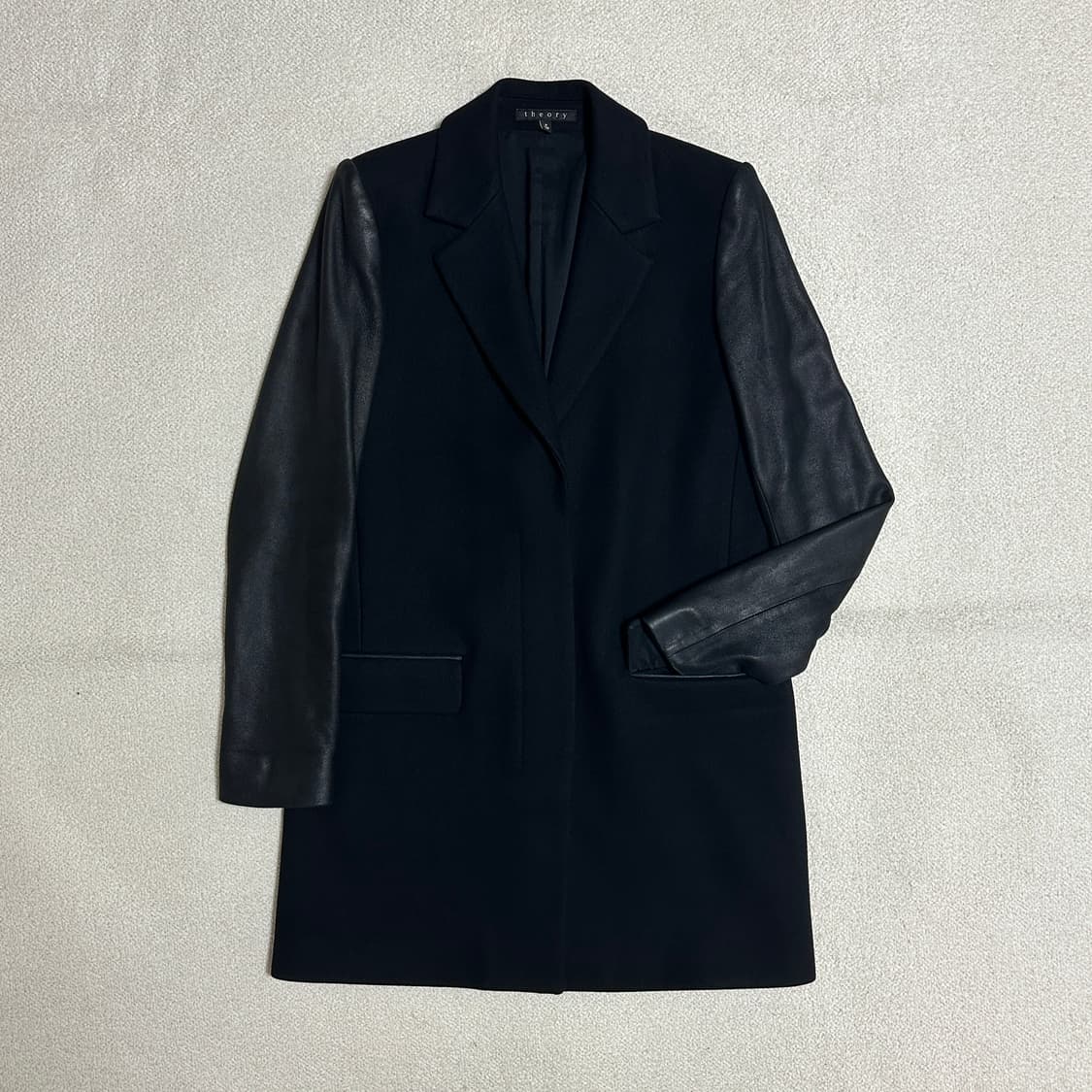 띠어리 울캐시미어 레더 코트 상품이미지1