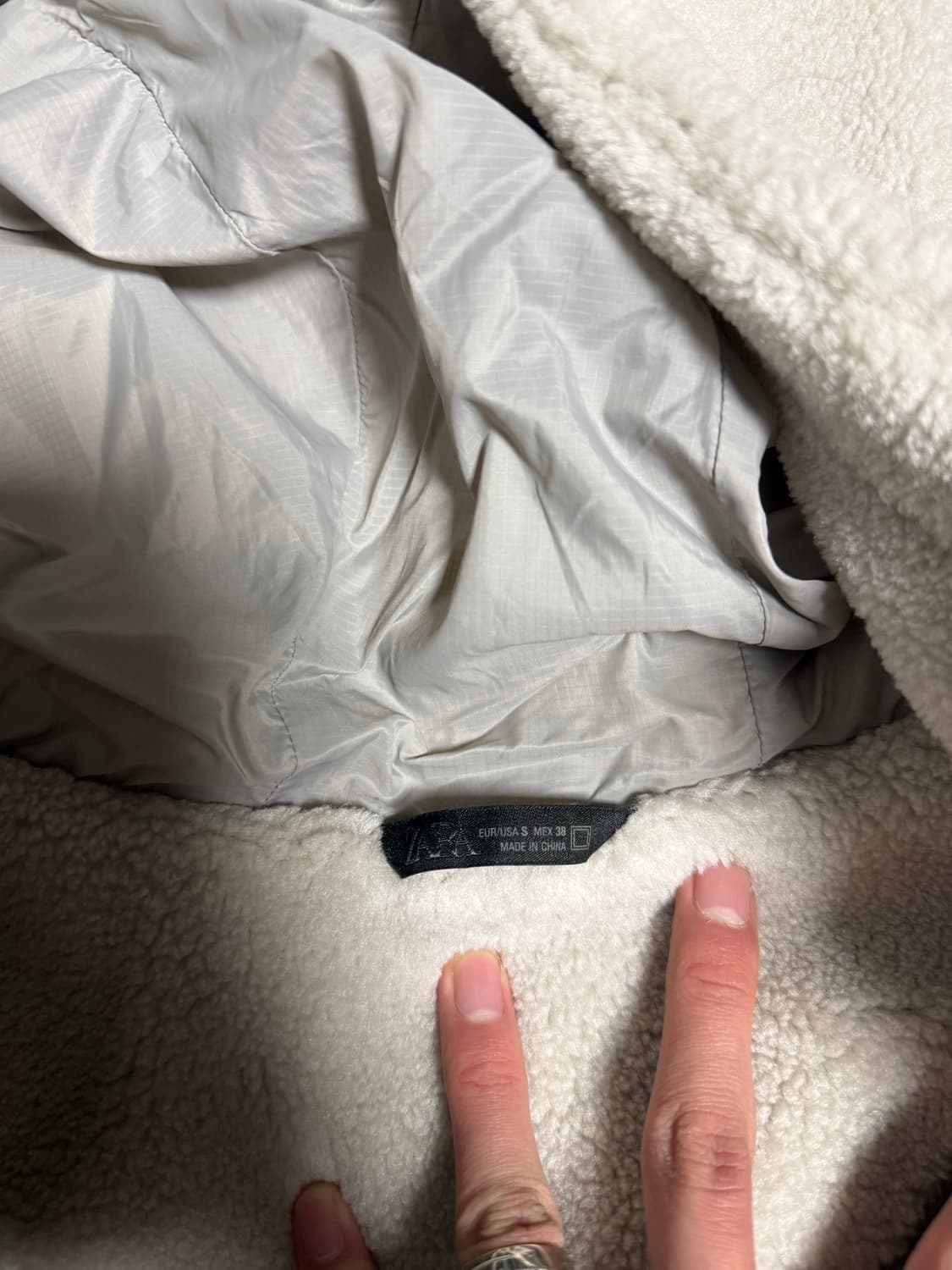 자라 뽀글이 후드 S 상품이미지2