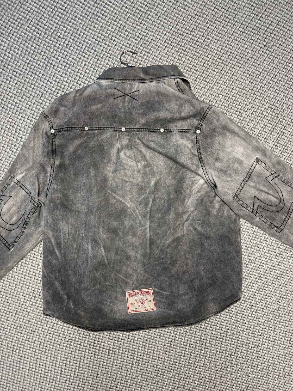 True Religion 그레이 워싱 데님 셔츠 상품이미지2