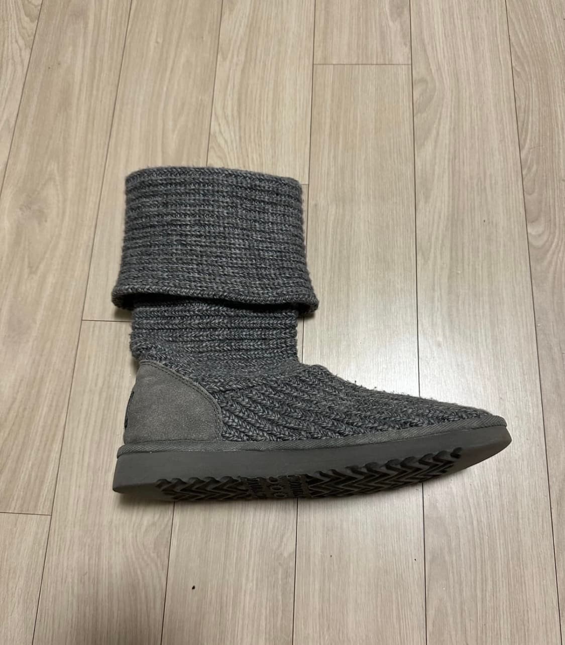 어그 카디부츠 그레이 240 상품이미지4