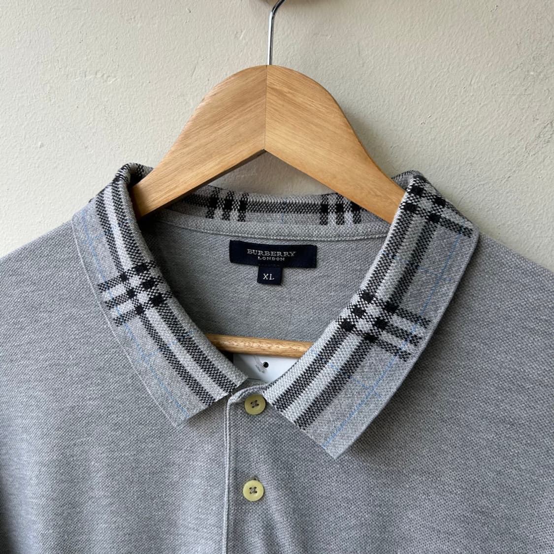16820 - 버버리 그레이 반팔 카라티 상품이미지3