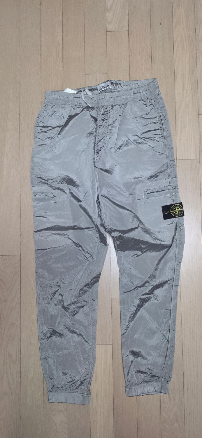 스톤아일랜드 나일론 메탈 조거 팬츠 32 상품이미지1