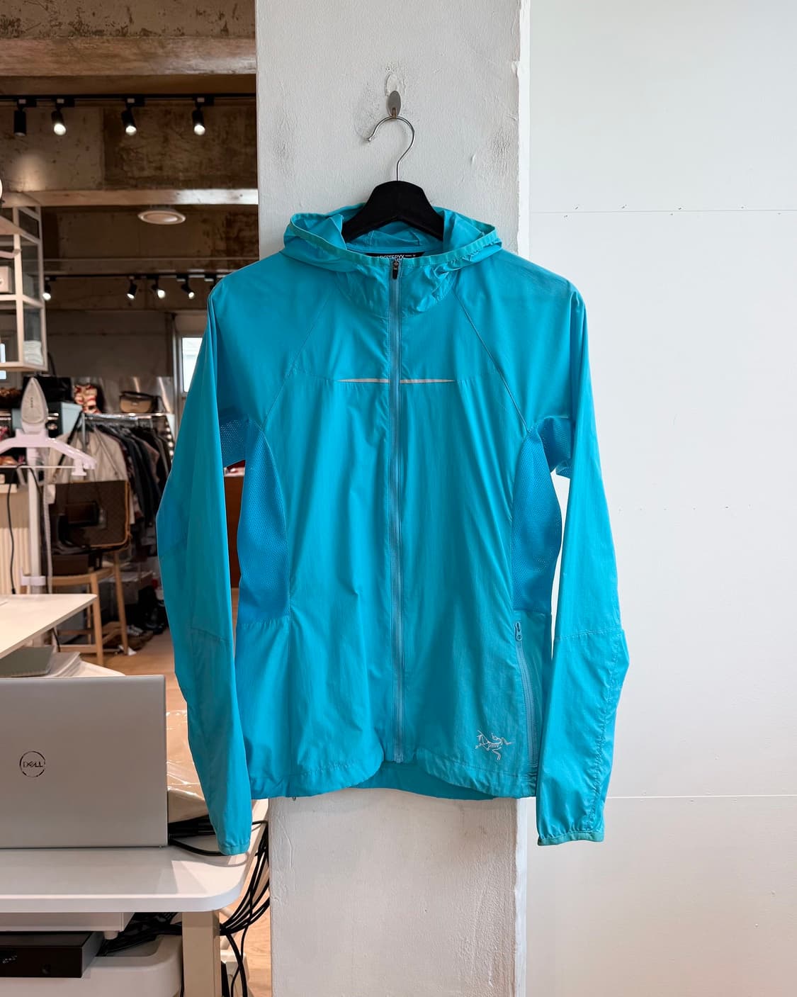 아크테릭스 블루 나일론 후드 자켓  상품이미지2