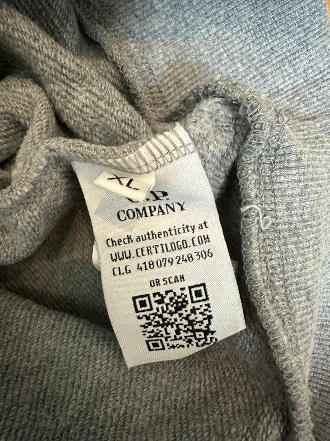 CP 컴퍼니 렌즈 맨투맨 XL 회색 상품이미지5