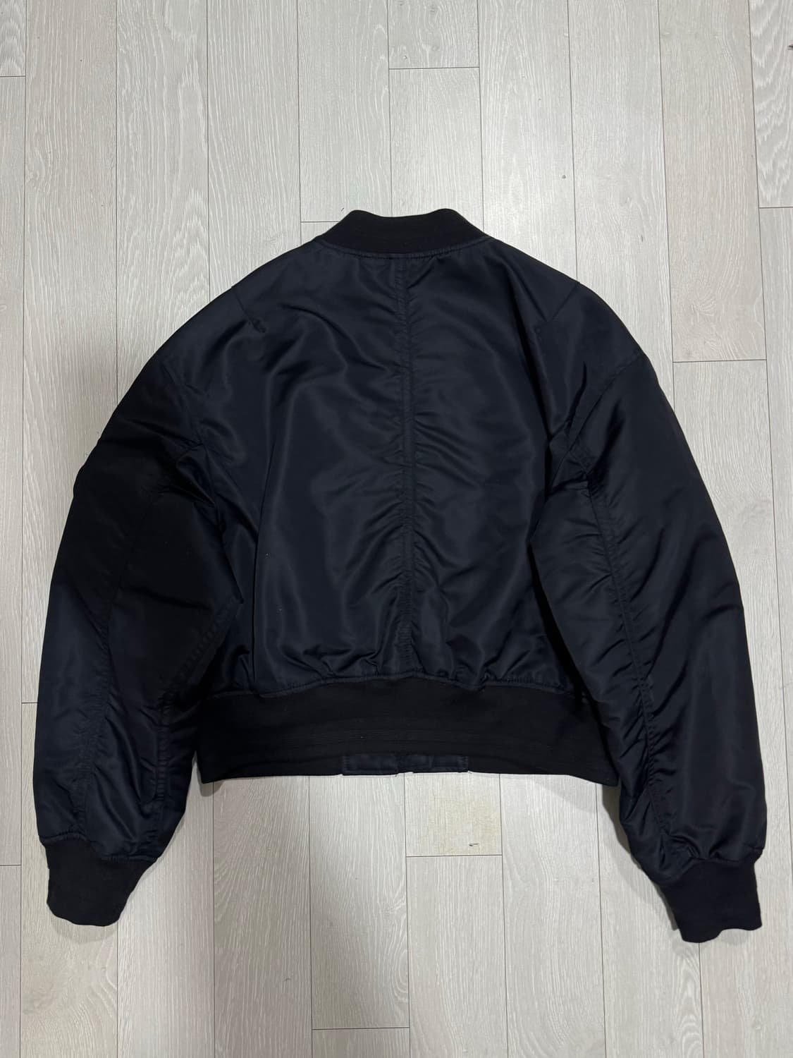 MLB 미디움 로고 패디드 뉴욕양키스 크롬 점퍼 상품이미지3