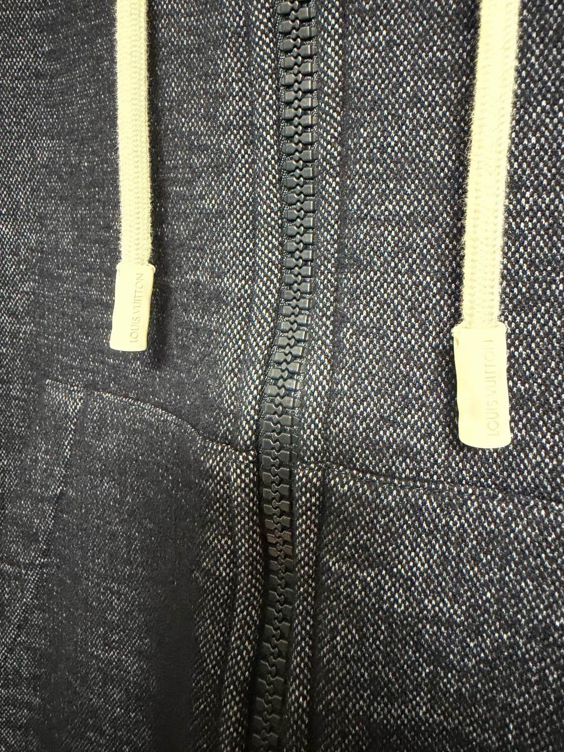 루이비통 모노그램 하이브리드 후드집업 상품이미지2