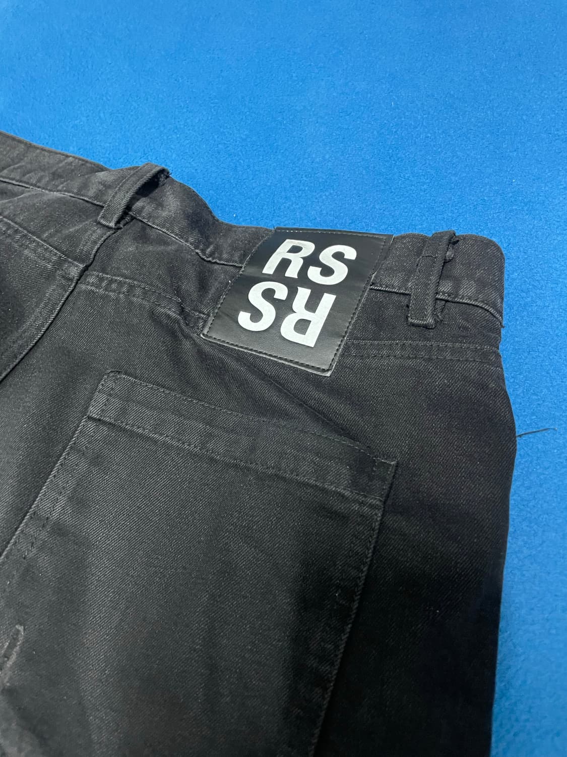 라프시몬스 19aw 디스트로이드 진 상품이미지1