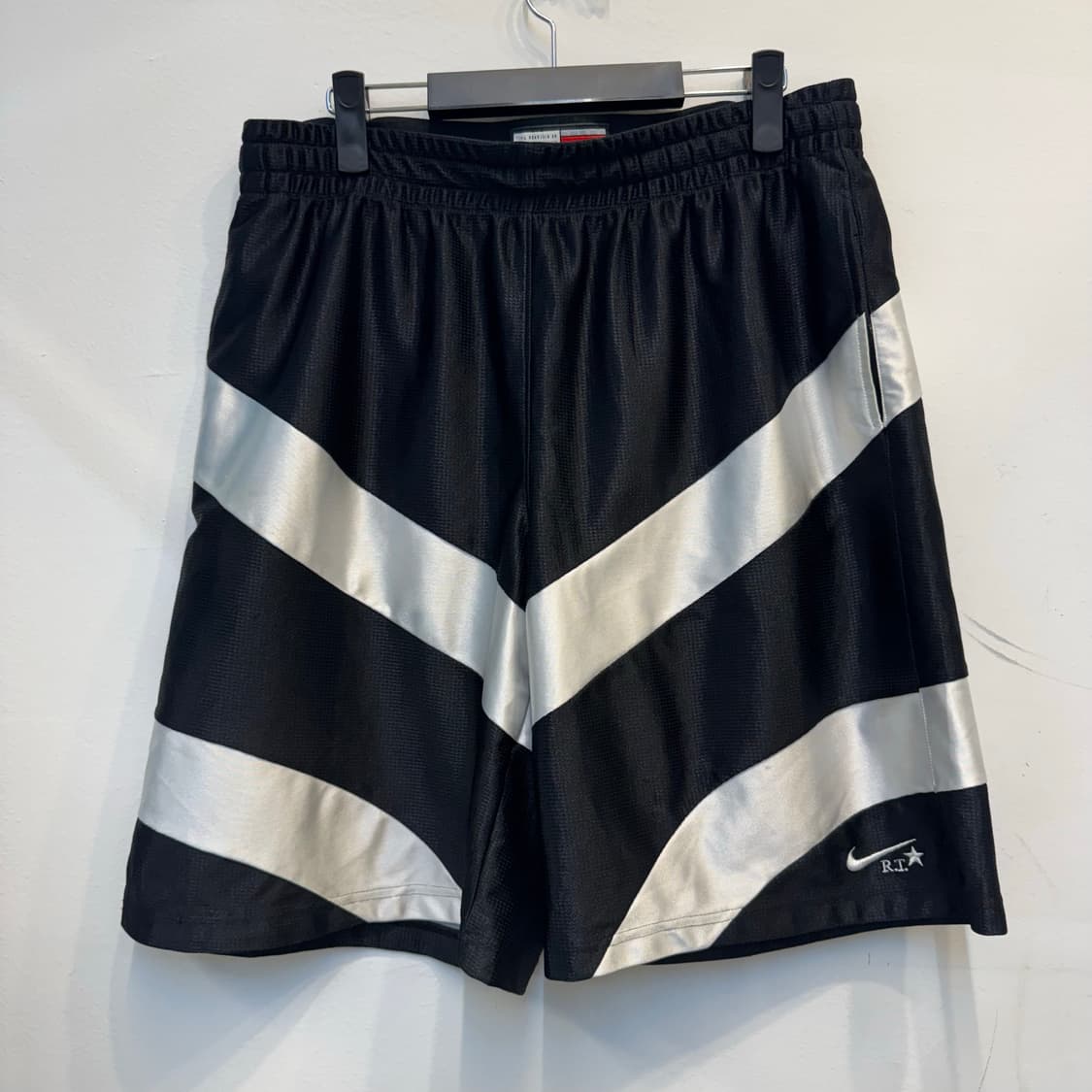 나이키 랩 x 리카르도 티시 하프 쇼츠 L 상품이미지1