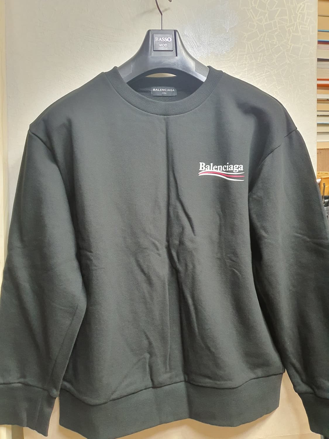 발렌시아가 웨이브 로고 맨투맨  상품이미지1