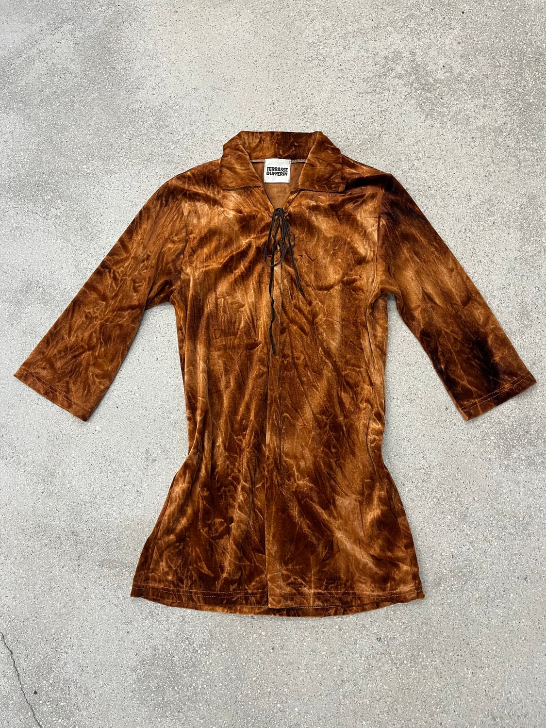 TERRASSE DUFFERIN 벨벳 타이다이 상의 상품이미지1