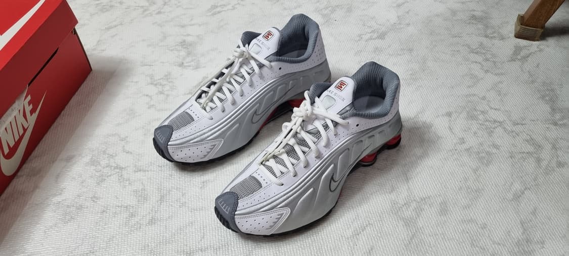 나이키 샥스 r4 메탈릭 실버 코멧 레드 280 상품이미지1
