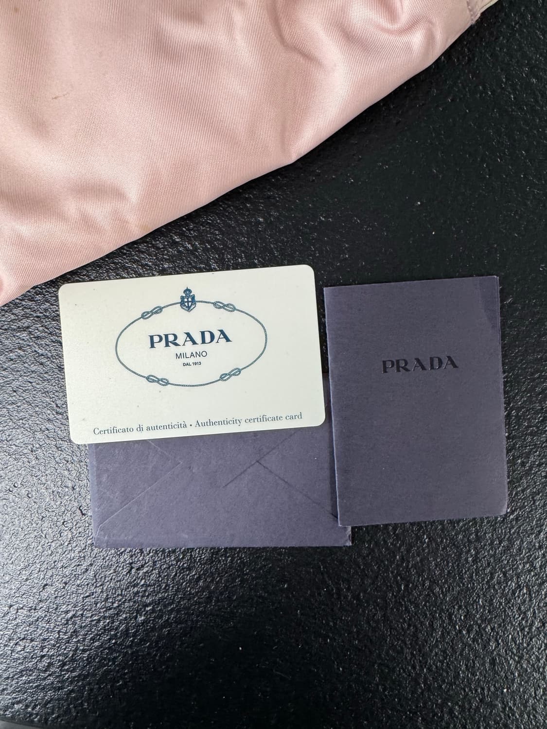 프라다 테수토 나일론 가죽 삼각백팩 핑크 상품이미지7