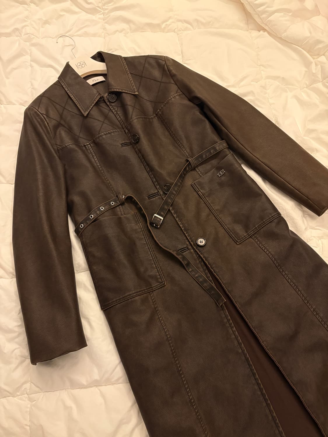 기준 Kijun 페이크 레더 스티치 코트 다크 브라운 상품이미지2