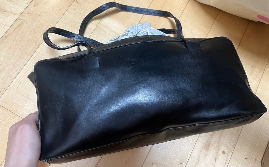 정품 아르마니 블랙 레더 볼링백 상품이미지2