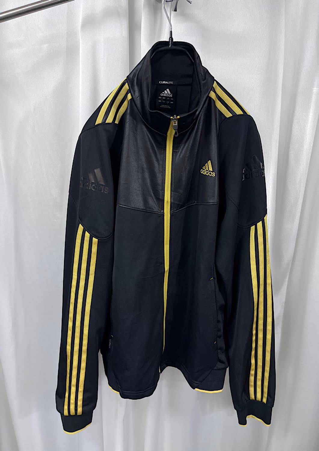 adidas  상품이미지1