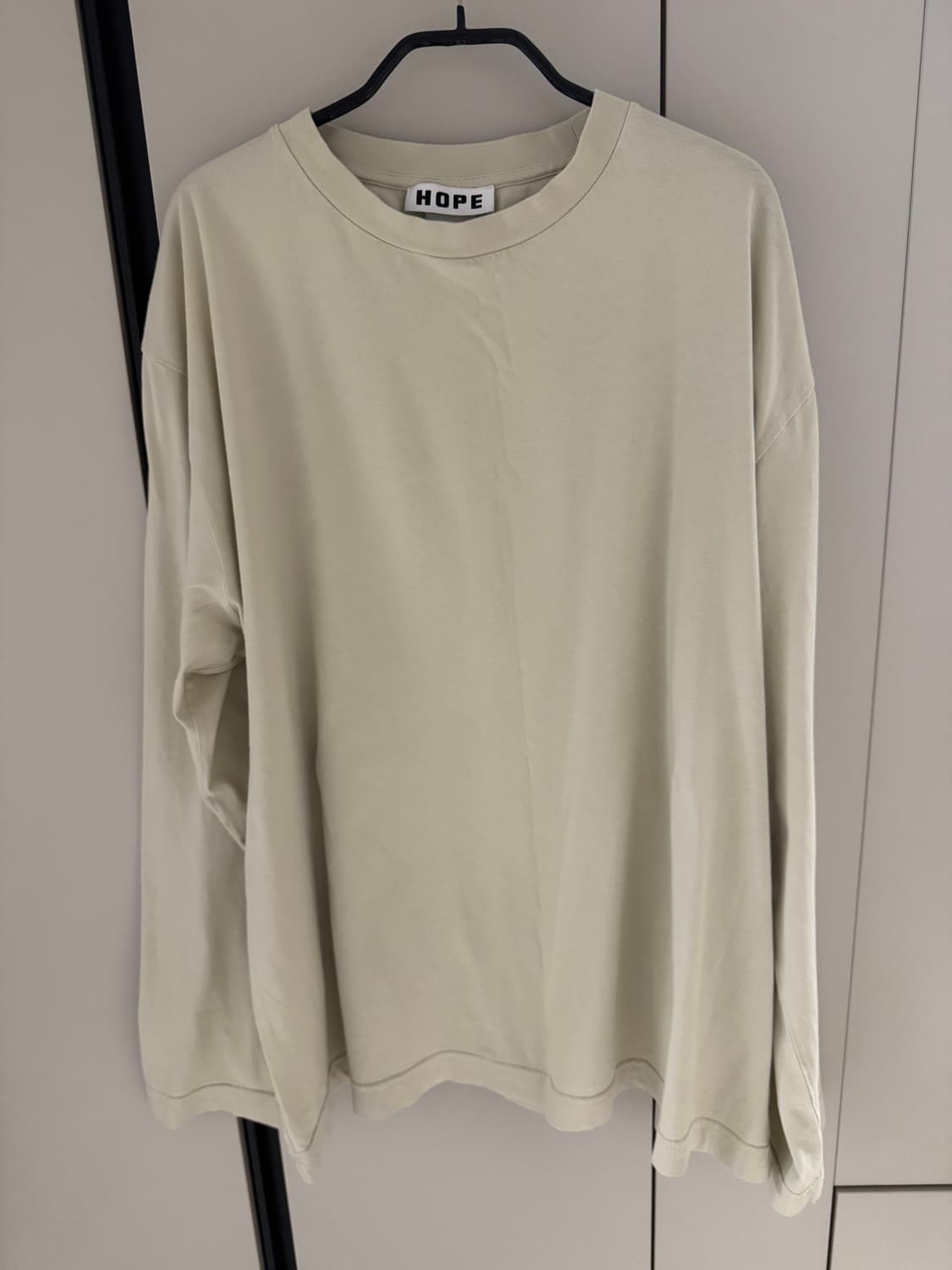 Flame Clean Ls Tee - Beige 상품이미지1