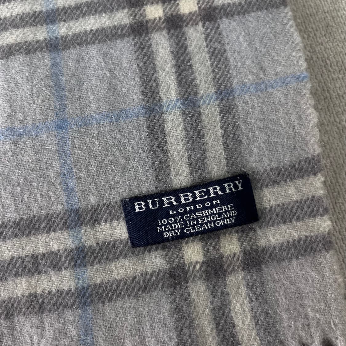 버버리 노바체크 캐시미어 스마이블루 머플러  상품이미지3
