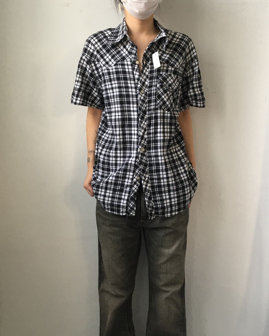 Back printing point check pattern shirt 상품이미지5