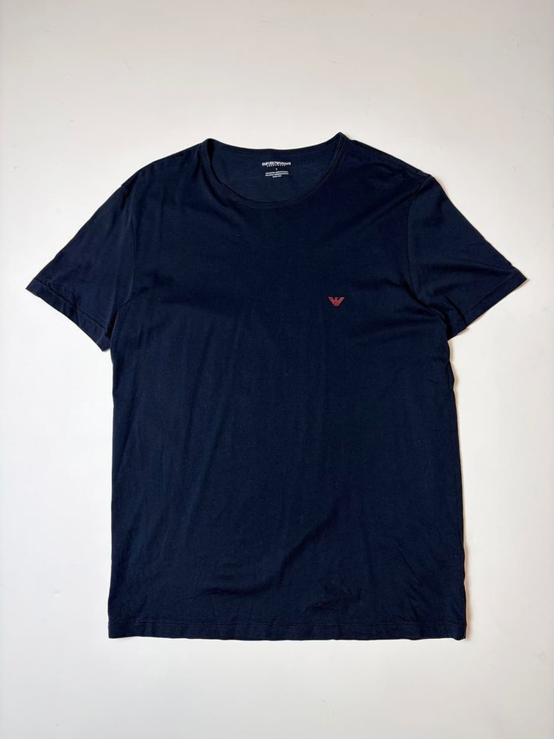 엠포리오 아르마니 스몰 로고 반팔 티셔츠 PN9249 상품이미지1